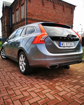 Volvo V60 cena 60000 przebieg: 229000, rok produkcji 2017 z Siedlce małe 121